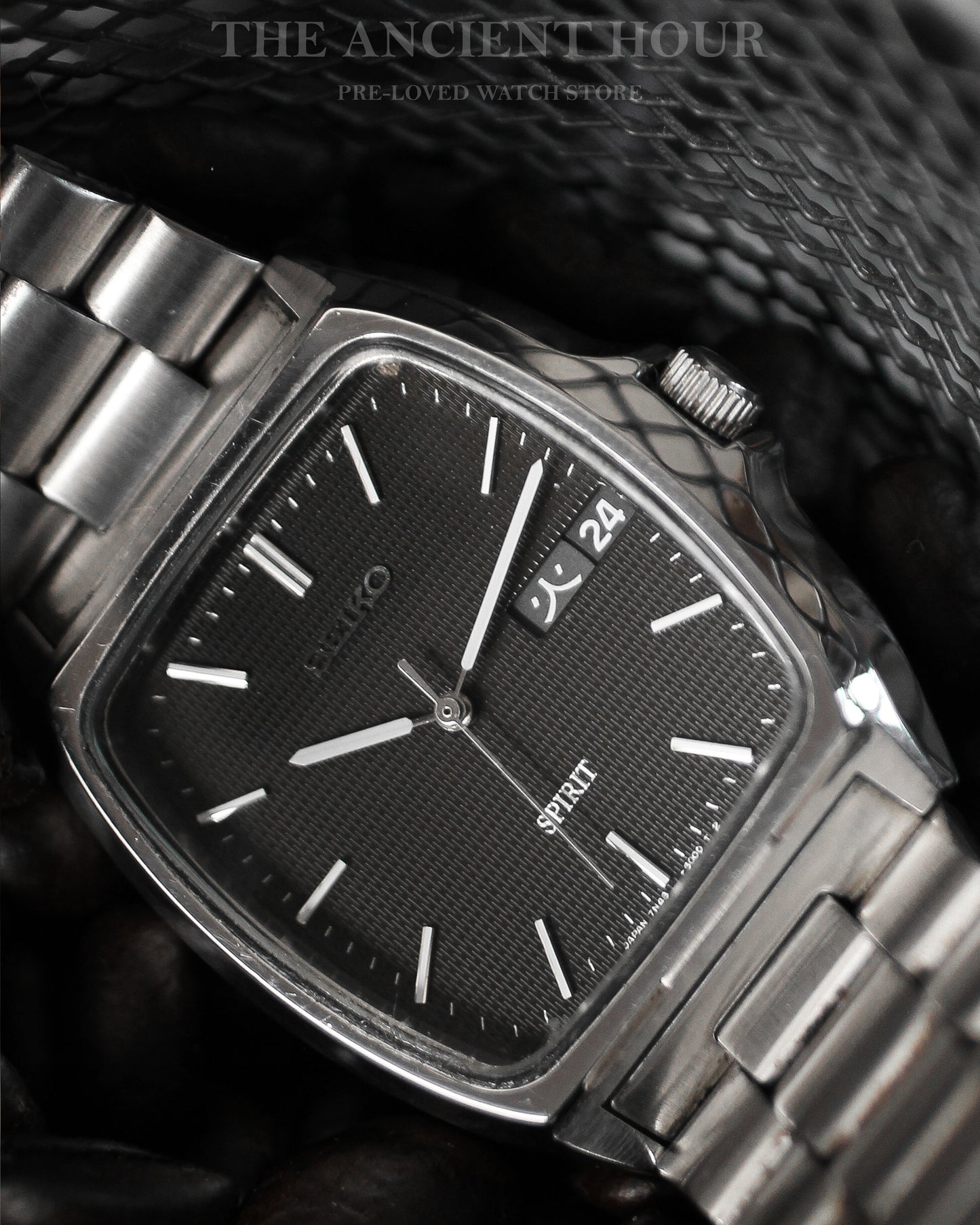 Seiko Chronos Black Radiator Dial - 5H23 Cushion Case Minimalist