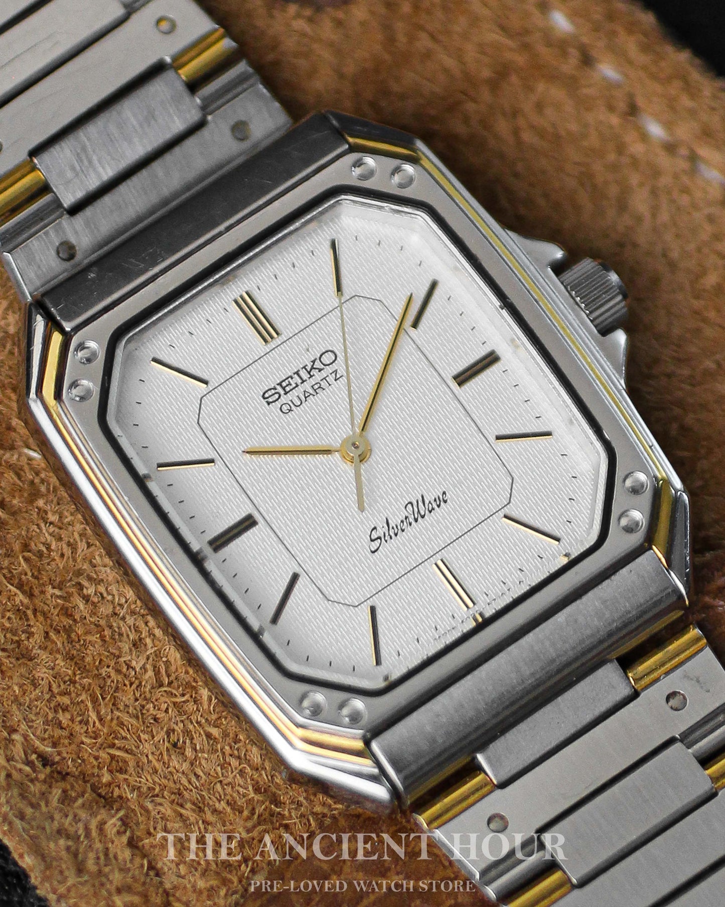 1982 Seiko Silverwave Quartz 6030-5630 | White Textured Dial