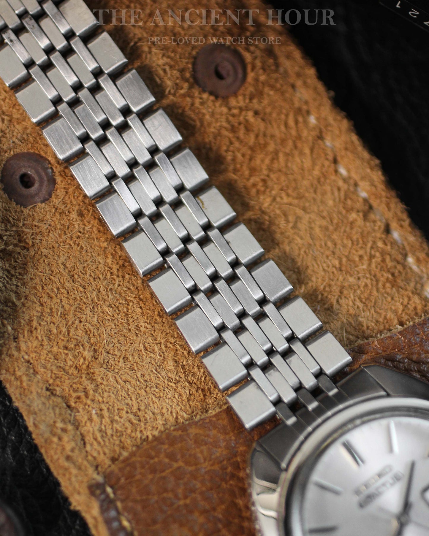 Seiko 5 Actus - 6106 Automatic movement - White linen dial